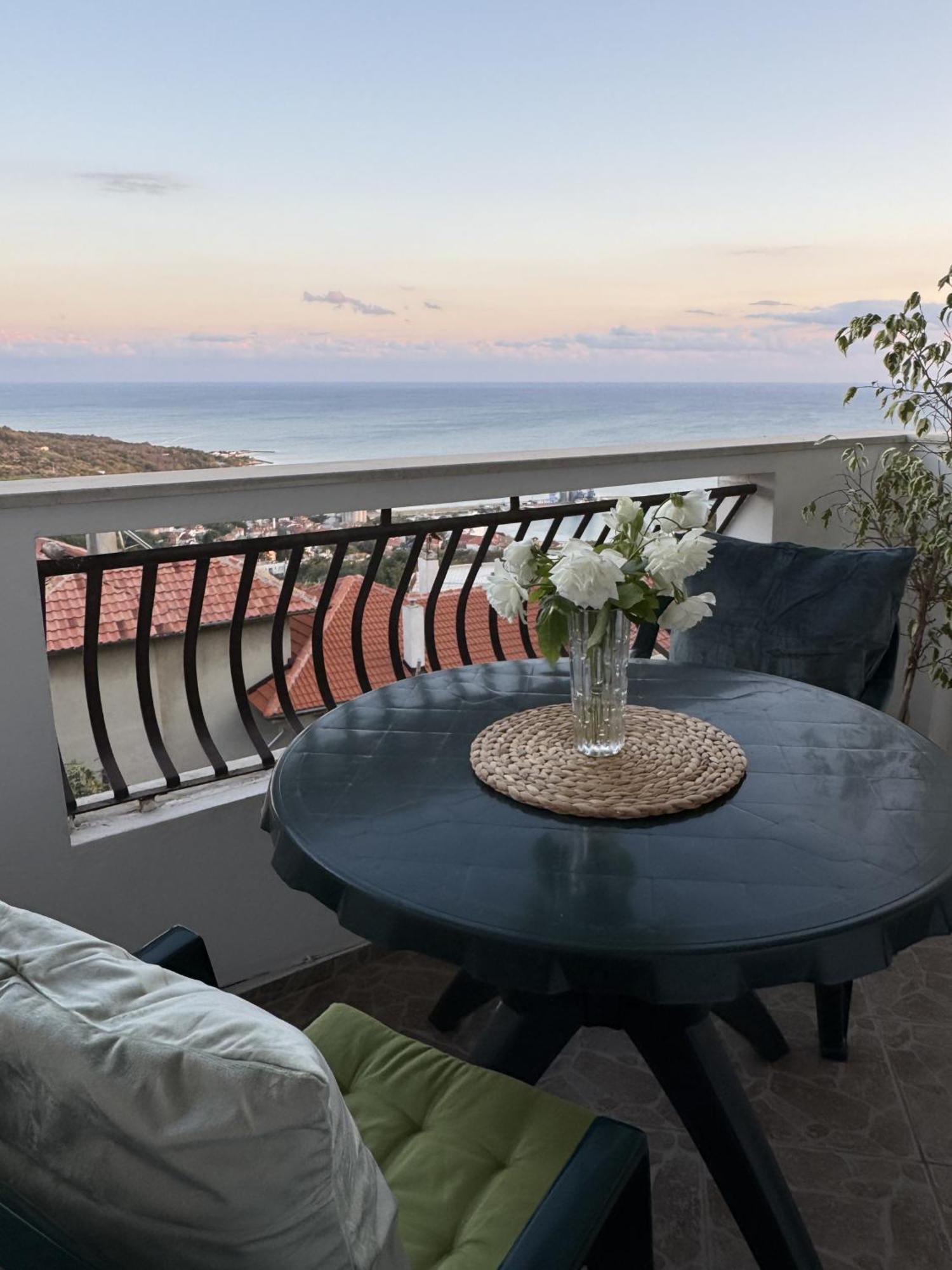 Kakavanen'S Sea View Apartment Balchik Exterior photo